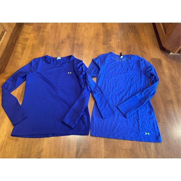 Woman’s under armour long sleeve top bundle size medium - Picture 1 of 4